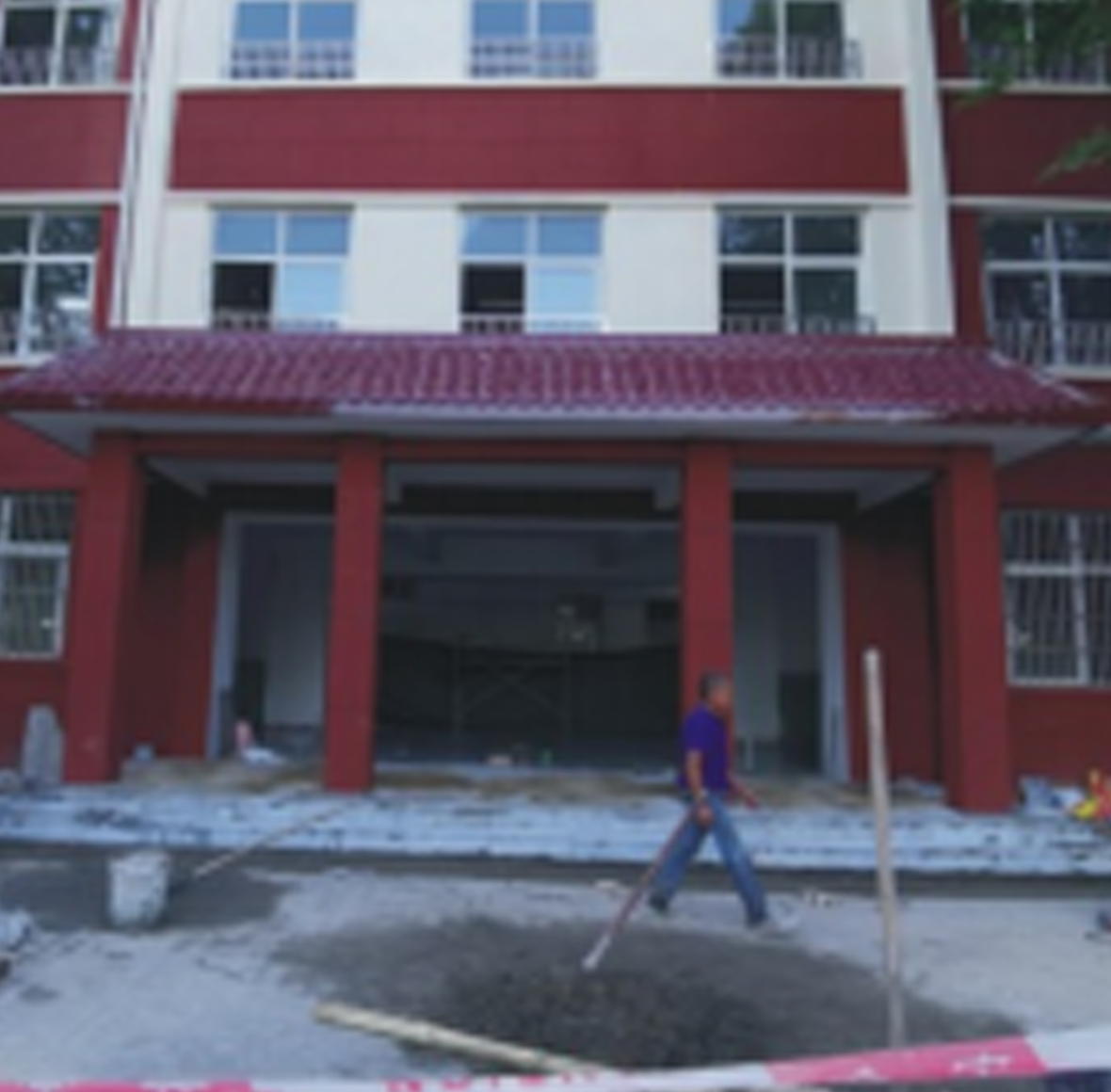 教学楼新设门厅改造后图5